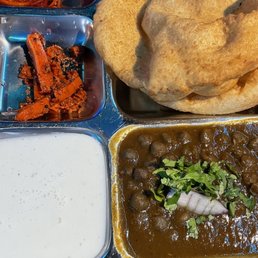 Chole bhatura Chole bhatura
