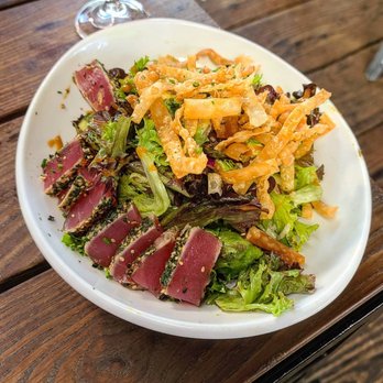 Eureka! - ahi tuna salad, not bad - Burgers Near Me - Claremont, California