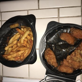 Pizza Hut - two trays of fried chicken and french fries - Pizza Near Me - Yucaipa, California Pizza Hut - two trays of fried chicken and french fries - Pizza Near Me - Yucaipa, California