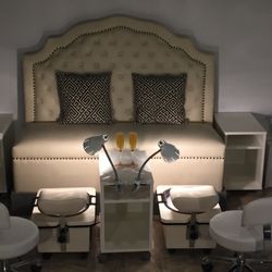 Genev Beauty Lounge