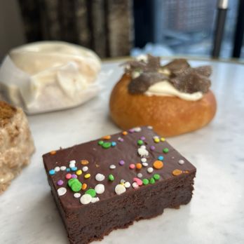 Hani's Bakery - Fudgiest Brownie - Bakeries Near Me - New York, New York Hani's Bakery - Fudgiest Brownie - Bakeries Near Me - New York, New York