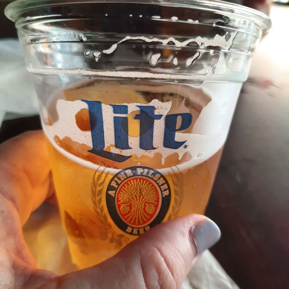 Miller Lite draft (tiny cup!)