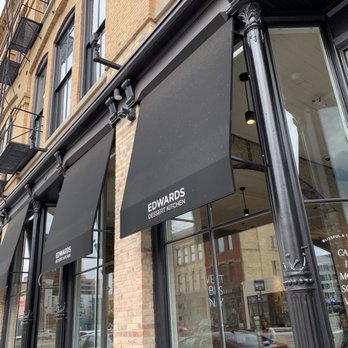 Edwards Dessert Kitchen - Awning - Desserts Near Me - Minneapolis, Minnesota