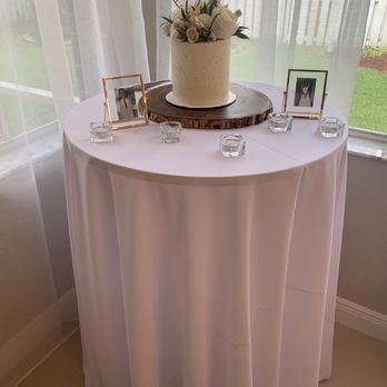 Party U Rentals - Table and table cloth - Party Equipment Rentals Near Me - Davie, Florida Party U Rentals - Table and table cloth - Party Equipment Rentals Near Me - Davie, Florida