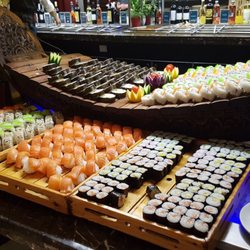Asiatique - Sushi Schiff mit guter Auswahl