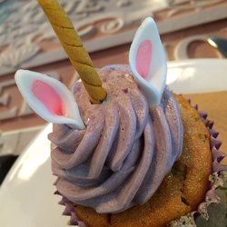 Eat Street - Bubblegum cupcake (vegan)