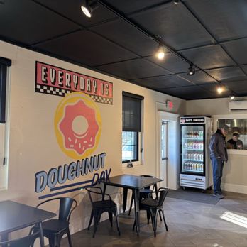 Dad's Doughs - Dining area - Coffee & Tea Near Me - Mansfield, Connecticut