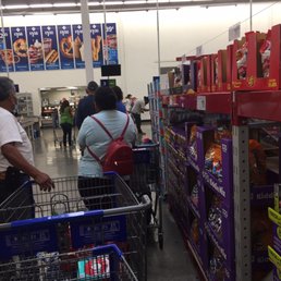 Awful checkout setup. Long lines extend into merchandise aisles. Need to check length of lines 1 by 1. Awful checkout setup. Long lines extend into merchandise aisles. Need to check length of lines 1 by 1.