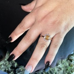 Atoka Nails