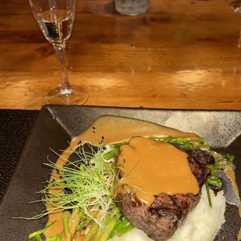 Oasis on the Beach - filet mignon - Hawaiian Near Me - Kapaa, Hawaii Oasis on the Beach - filet mignon - Hawaiian Near Me - Kapaa, Hawaii