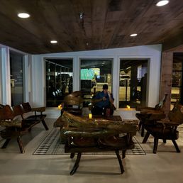 Lobby Bar