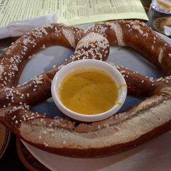 Coasters Pub & Biergarten - Pubs Near Me - Melbourne, Florida