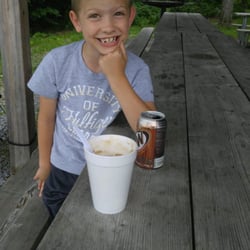 Mr T's Tasty Treats - The "rich and creamy" rootbeer float!