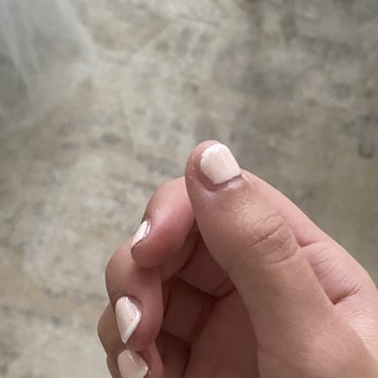 Magic Nails - poor shellac manicure - Nail Salons Near Me - Ypsilanti, Michigan