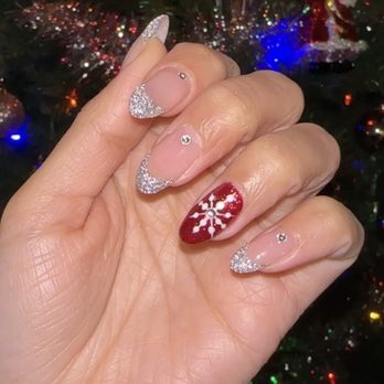 Richmond Nail Salon - Christmas nails - Nail Salons Near Me - San Francisco, California