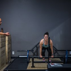 Body Masters Fit Club - Learning how to deadlift
