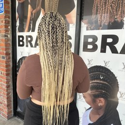 Exterior outside entrance of Lydia Braiding Hair - Orange, California Exterior outside entrance of Lydia Braiding Hair - Orange, California