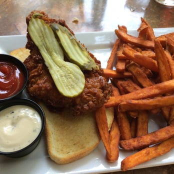 Cafe 4 - Hot chicken lunch special with sweet potato fries instead of mac and cheese. - Comfort Food Near Me - Knoxville, Tennessee