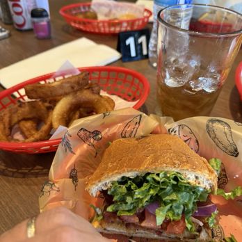 Palisades Eatery - Big N' Tasty Sandwich, onion rings! - Pizza Near Me - Calistoga, California Palisades Eatery - Big N' Tasty Sandwich, onion rings! - Pizza Near Me - Calistoga, California