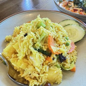 Khao Thai Restaurant - Pineapple fried rice - Thai Near Me - Saratoga, California Khao Thai Restaurant - Pineapple fried rice - Thai Near Me - Saratoga, California
