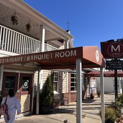 Maria's Reisterstown - The outside of the restaurant.