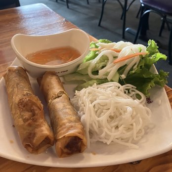 Mama Pho - Crispy Spring Rolls - Vietnamese Near Me - Honolulu, Hawaii Mama Pho - Crispy Spring Rolls - Vietnamese Near Me - Honolulu, Hawaii