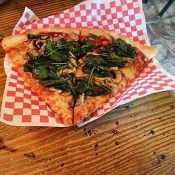 Big Apple Pizza - Spinach Mushroom Pizza - Pizza Near Me - Fort Pierce, Florida