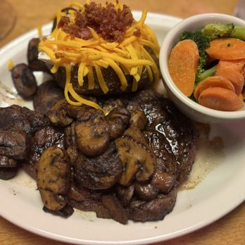 Texas Roadhouse - 12oz ribeye, add mushrooms, veggie medley, loaded baked potato. - Steakhouses Near Me - Marlton, New Jersey