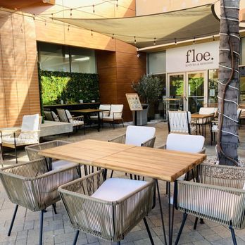 Floe - Matcha & Bingsoo Cafe - Outside / Entrance / Front Patio - Shaved Ice Near Me - Fullerton, California