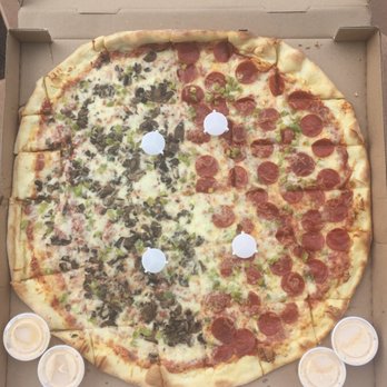 Cosmo's Pizza - LARGE 24" pizza. This thing is huge...and awesome. - Pizza Near Me - Boulder, Colorado