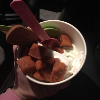 Yogurtland - Pumpkin bread addict pistachio & plain yogurt - Ice Cream & Frozen Yogurt Near Me - Monrovia, California Yogurtland - Pumpkin bread addict pistachio & plain yogurt - Ice Cream & Frozen Yogurt Near Me - Monrovia, California