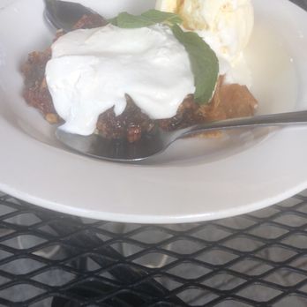 Tree's Restaurant and Catering - Pecan pie and ice cream - Cajun/Creole Near Me - Sherwood, Oregon