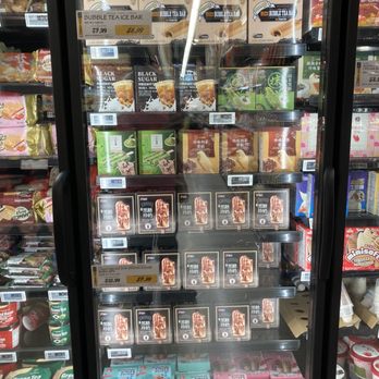 H Mart - Kaka’ako - Grocery Near Me - Honolulu, Hawaii