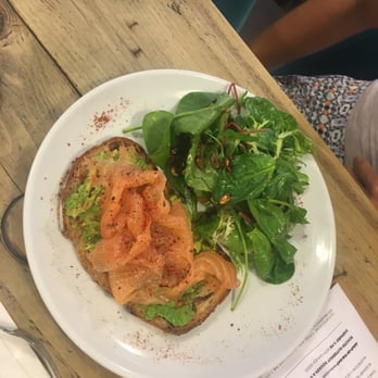 Bear & Wolf - Cafes Near Me - London, XGL