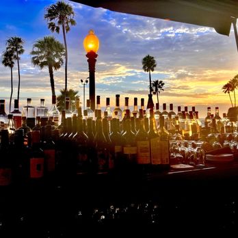 21 Oceanfront - New American Near Me - Newport Beach, California