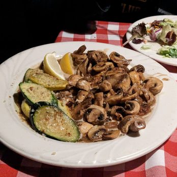 Lanza's Restaurant - Chicken marsala - Italian Near Me - Kings Beach, California