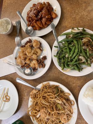 Hong Kong Clay Pot Restaurant by null