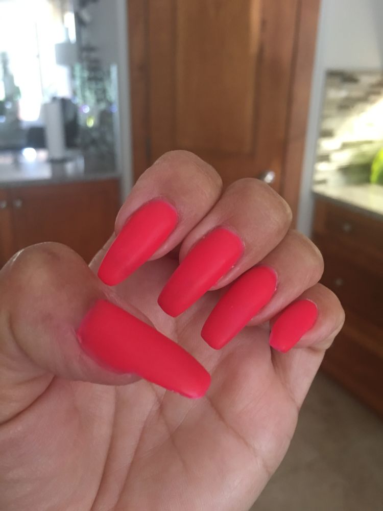 TRACY’S NAILS 34 Photos 3220 Hilltown, Kelowna, British Columbia