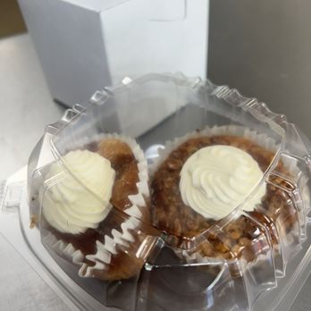 Jozettie's Cupcakes - Pecan pie cupcake (right) Peach cobbler cupcake (left) - Bakeries Near Me - Montgomery, Alabama Jozettie's Cupcakes - Pecan pie cupcake (right) Peach cobbler cupcake (left) - Bakeries Near Me - Montgomery, Alabama