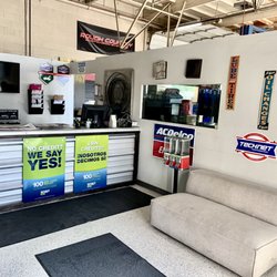 On Site Lube Auto & Tire - Front desk