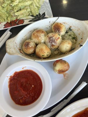 Bianco's Italian Cuisine by null