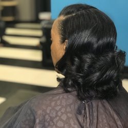 Salon Adorn