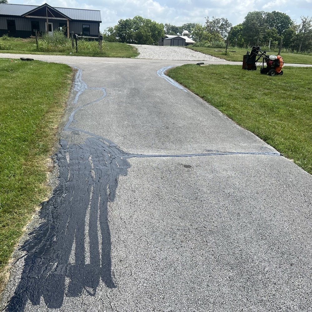 King Armor Asphalt Sealing - Cracks filled - Masonry/Concrete Near Me King Armor Asphalt Sealing - Cracks filled - Masonry/Concrete Near Me