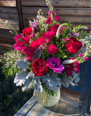 Valentines Day Flowers 🌹 - Sarah Larkin Design is known for creating stunning, one-of-a-kind floral arrangements that bring beauty and elegance to any occasion. This Valentine's Day, Sarah has crafted a collection of breathtaking floral designs, each thoughtfully arranged to capture the essence of love and romance. From rich, red roses symbolizing deep passion to delicate pink peonies representing sweet affection, her Valentine's Day bouquets are a perfect way to show someone how much they mean to you. With attention to detail and a keen eye for color and texture, Sarah's floral creations are sure to brighten anyone's day and make this Valentine's Day truly unforgettable. Whether you're sending a bouquet to a loved one or treating yourself, Sarah Larkin Design offers the perfect arrangement for the occasion. Visit the website to order now! Valentines Day Flowers 🌹 - Sarah Larkin Design is known for creating stunning, one-of-a-kind floral arrangements that bring beauty and elegance to any occasion. This Valentine's Day, Sarah has crafted a collection of breathtaking floral designs, each thoughtfully arranged to capture the essence of love and romance. From rich, red roses symbolizing deep passion to delicate pink peonies representing sweet affection, her Valentine's Day bouquets are a perfect way to show someone how much they mean to you. With attention to detail and a keen eye for color and texture, Sarah's floral creations are sure to brighten anyone's day and make this Valentine's Day truly unforgettable. Whether you're sending a bouquet to a loved one or treating yourself, Sarah Larkin Design offers the perfect arrangement for the occasion. Visit the website to order now!
