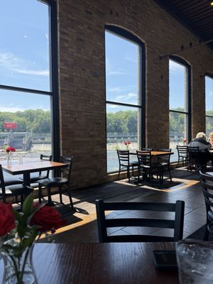 FRATELLOS WATERFRONT RESTAURANT - Updated July 2026 - 359 Photos & 319 ...