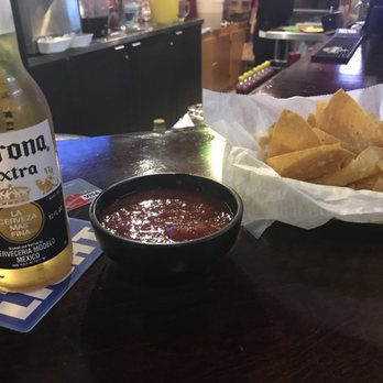 Mi Rancho GTO - Playing the waiting game with beer and complimentary chips and salsa - Mexican Near Me - Jacksonville, Florida