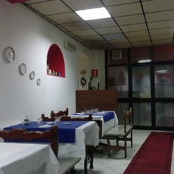Pizzeria Armandino - Il locale, piccolo ma la pizza è buonissima.