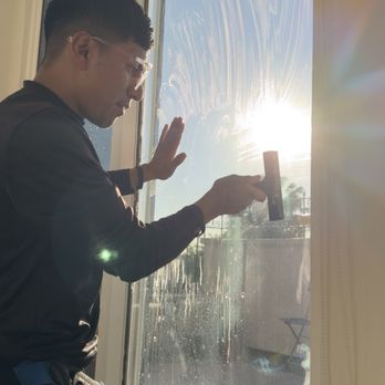 Emmanuel Window Tint - Juan - Car Window Tinting Near Me Emmanuel Window Tint - Juan - Car Window Tinting Near Me
