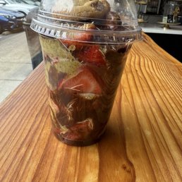 Dubai Chocolate Strawberry Cup