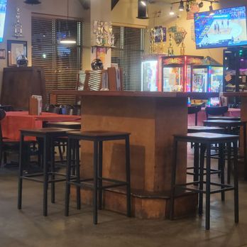 Dog and Duck - Dog and Duck with a red table for Valentines 3 - Pubs Near Me - Mount Pleasant, South Carolina Dog and Duck - Dog and Duck with a red table for Valentines 3 - Pubs Near Me - Mount Pleasant, South Carolina